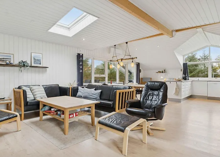 Paradise Near Holiday home Lokken