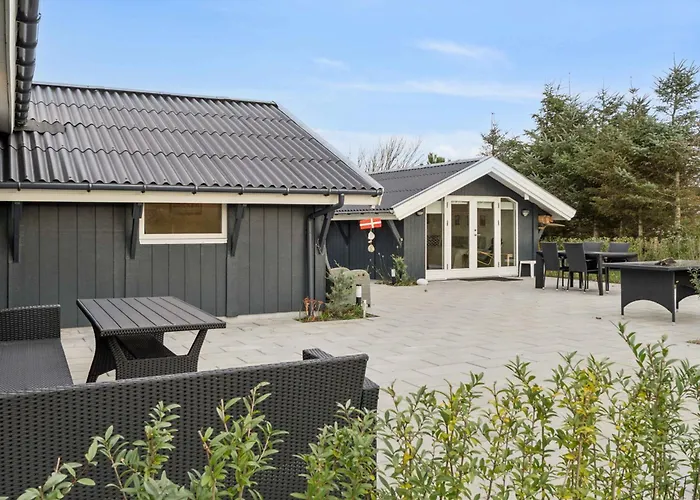 Paradise Near Holiday home Lokken